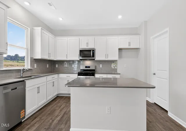 Photo 3 of Sale Pending at 129 Lone Star Dr, Lillington, NC 27546 | MLS# 10189109 | Listing updated on 2026-09-09