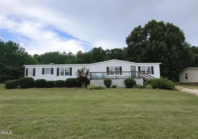 Photo 4 of Manufactured home for sale at 125 N North Ridge Dr, Louisburg, NC 27549 | MLS# 10189286 | Listing updated on 2026-09-03