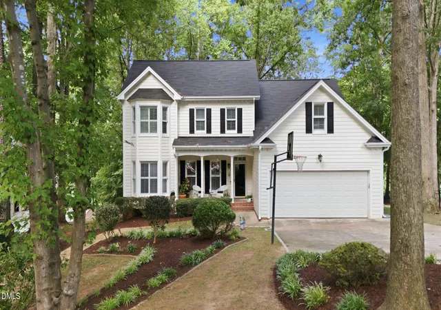 Photo 2 of Single family home for sale at 5101 Windance Pl, Holly Springs, NC 27540 | MLS# 10189166 | Listing updated on 2026-09-14