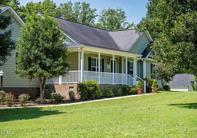 Photo 2 of Single family home for sale at 5235 Salem Woods Dr, Graham, NC 27253 | MLS# 10189676 | Listing updated on 2026-09-18