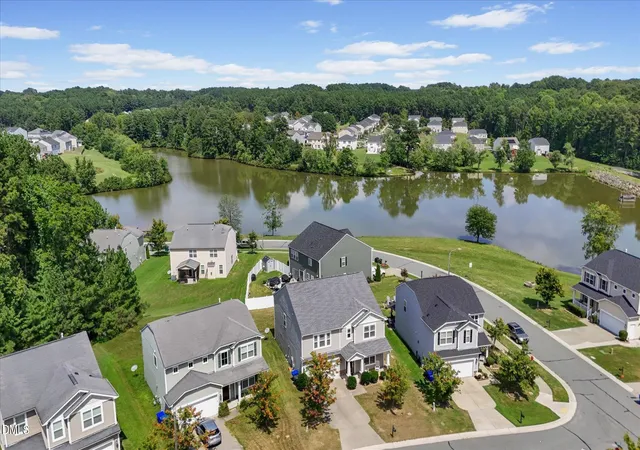 Photo 5 of Single family home for sale at 127 Rosebud Ln, Durham, NC 27704 | MLS# 10189263 | Listing updated on 2026-08-28