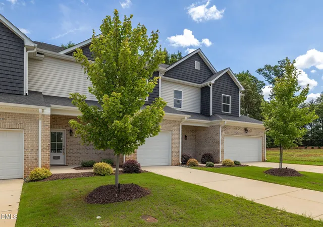 Photo 3 of Townhouse for sale at 2331 Tribek Ct, Burlington, NC 27215 | MLS# 10189176 | Listing updated on 2026-09-14
