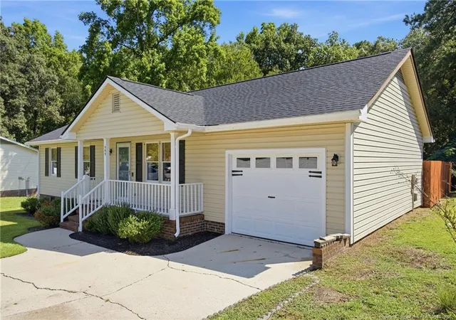 Photo 3 of Single family home for sale at 949 Kennesaw Dr, Fayetteville, NC 28314 | MLS# 768488 | Listing updated on 2026-09-18