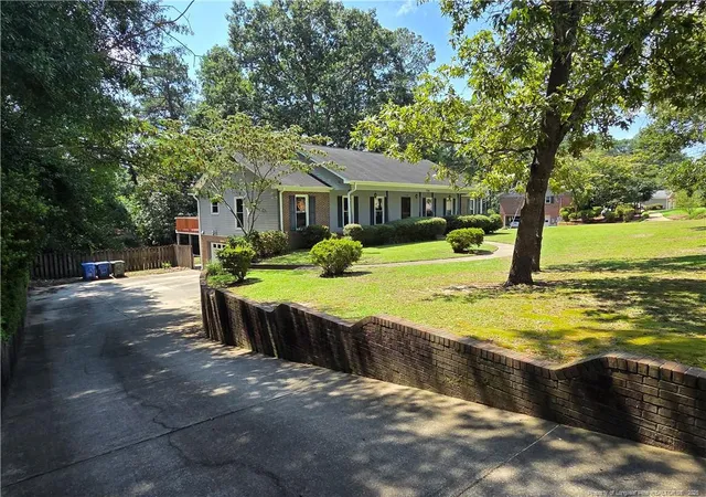 Photo 3 of Single family home for sale at 724 Galloway Dr, Fayetteville, NC 28303 | MLS# 767046 | Listing updated on 2026-08-28