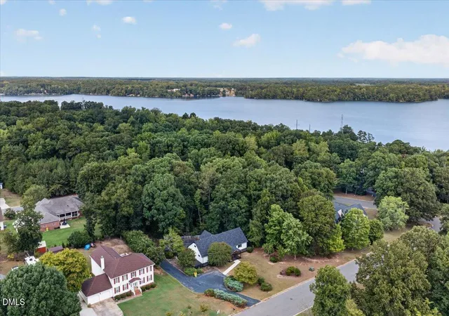Photo 3 of Single family home for sale at 103 Landfall Ct, Roanoke Rapids, NC 27870 | MLS# 10189199 | Listing updated on 2026-09-28