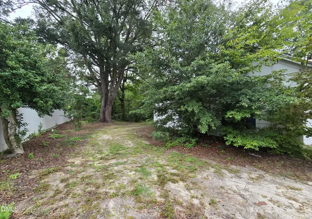 Photo 4 of Sale Pending at 308 W W Horton St, Zebulon, NC 27597 | MLS# 10189255 | Listing updated on 2026-09-04