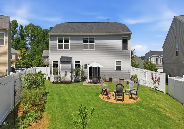 Photo 2 of Sale Pending at 124 Rosebud Ln, Durham, NC 27704 | MLS# 10189390 | Listing updated on 2026-09-04