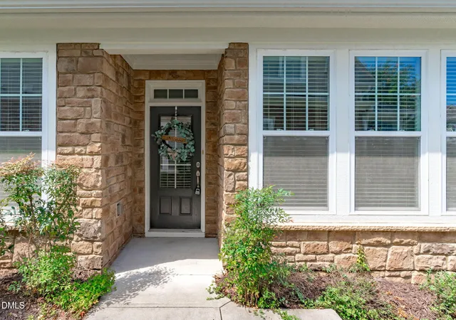 Photo 3 of Townhouse for sale at 4031 Overcup Oak Ln, Cary, NC 27519 | MLS# 10189310 | Listing updated on 2026-09-01