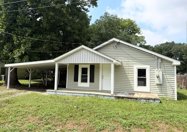 Photo 1 of Single family home for sale at 112 2nd St, Erwin, NC 28339 | MLS# 10189396 | Listing updated on 2026-09-24