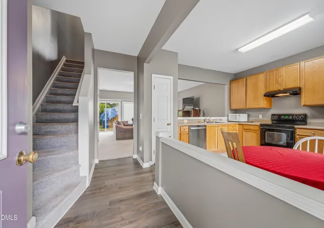 Photo 3 of Townhouse for sale at 8520 Silhouette Pl, Raleigh, NC 27613 | MLS# 10189356 | Listing updated on 2026-09-13