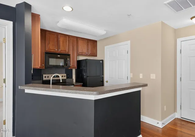 Photo 4 of Single family home for sale at 6365 Park Creek Dr, Charlotte, NC 28262 | MLS# 10189321 | Listing updated on 2026-09-14