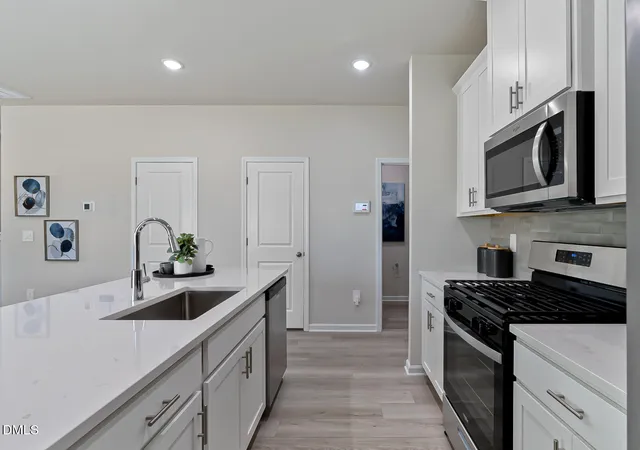 Photo 4 of Townhouse for sale at 6059 Spring Forest Rd, Raleigh, NC 27616 | MLS# 10189378 | Listing updated on 2026-09-15