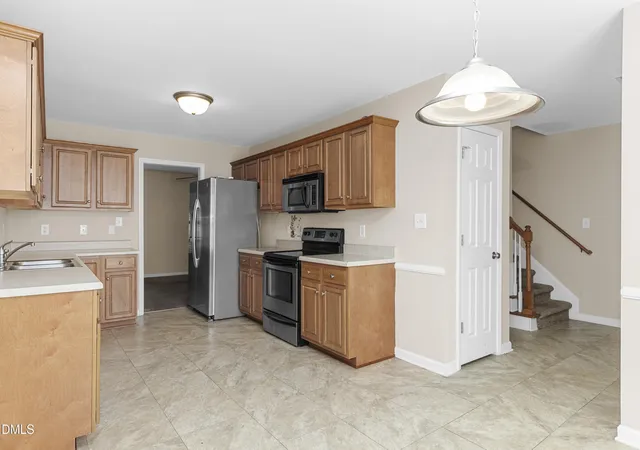 Photo 4 of Townhouse for sale at 103 Gatwick Ct, Clayton, NC 27520 | MLS# 10189421 | Listing updated on 2026-09-17