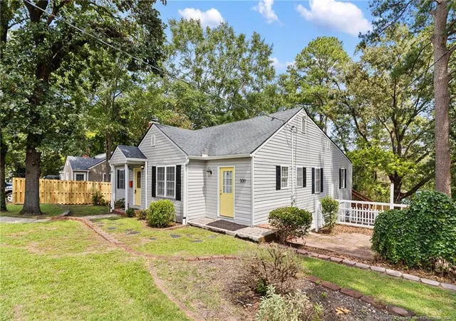 Photo 3 of Single family home for sale at 500 Pearl St, Fayetteville, NC 28303 | MLS# 768283 | Listing updated on 2026-09-06