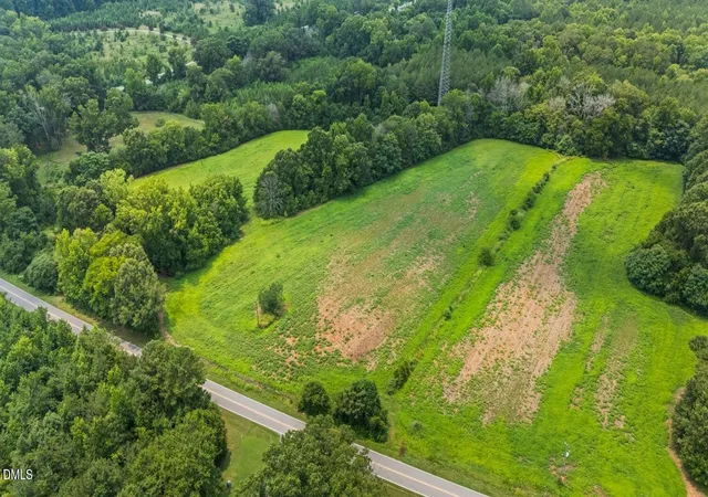 Photo 5 of Single family home for sale at 105 Mitchells Chapel Rd, Pittsboro, NC 27312 | MLS# 10189770 | Listing updated on 2026-08-31