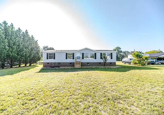 Photo 2 of Sale Pending at 160 Water Hills Ln, Carthage, NC 28327 | MLS# 768538 | Listing updated on 2026-09-05