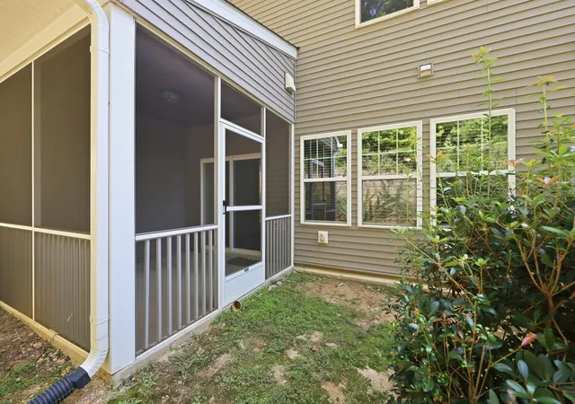 Photo 3 of Townhouse for sale at 409 Great Eno Path, Hillsborough, NC 27278 | MLS# 10189515 | Listing updated on 2026-08-29