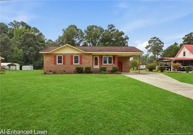 Photo 1 of Single family home for sale at 290 Nealy Ave, Lumberton, NC 28360 | MLS# 768404 | Listing updated on 2026-08-29