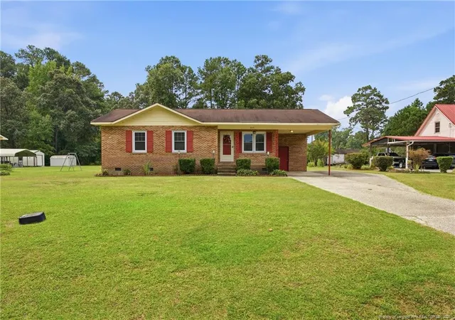 Photo 2 of Single family home for sale at 290 Nealy Ave, Lumberton, NC 28360 | MLS# 768404 | Listing updated on 2026-08-29