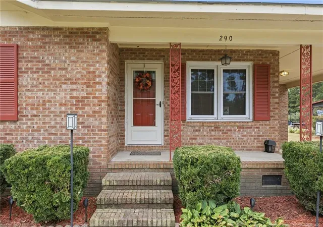 Photo 5 of Single family home for sale at 290 Nealy Ave, Lumberton, NC 28360 | MLS# 768404 | Listing updated on 2026-08-29