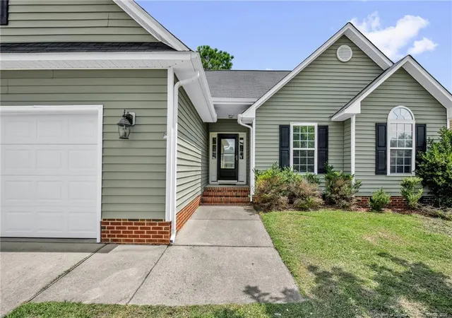 Photo 3 of Single family home for sale at 3105 Totley Dr, Fayetteville, NC 28306 | MLS# 768248 | Listing updated on 2026-09-21