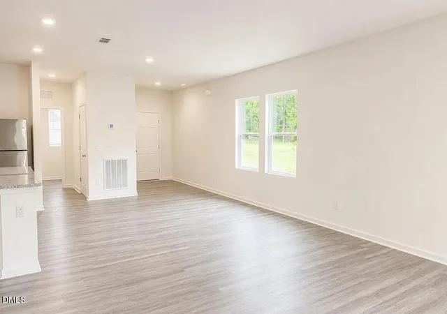 Photo 3 of Single family home for sale at 1410 Centerview Dr, Nashville, NC 27856 | MLS# 10189562 | Listing updated on 2026-09-20