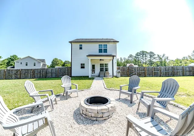 Photo 3 of Sale Pending at 199 Westpark Ln, Sanford, NC 27332 | MLS# 768558 | Listing updated on 2026-09-23