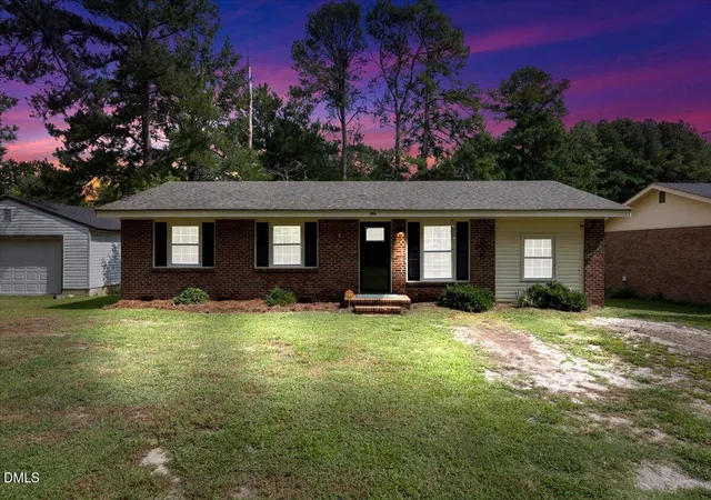 Photo 2 of Single family home for sale at 506 E Elm St, Nashville, NC 27856 | MLS# 10189606 | Listing updated on 2026-09-13