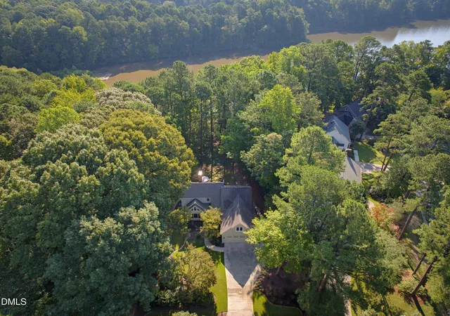 Photo 3 of Sale Pending at 7604 Glenharden Dr, Raleigh, NC 27613 | MLS# 10189647 | Listing updated on 2026-09-01