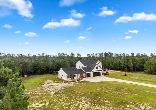 Photo 4 of Single family home for sale at 1850 Shady Grove Rd, Spring Lake, NC 28390 | MLS# 768551 | Listing updated on 2026-09-03