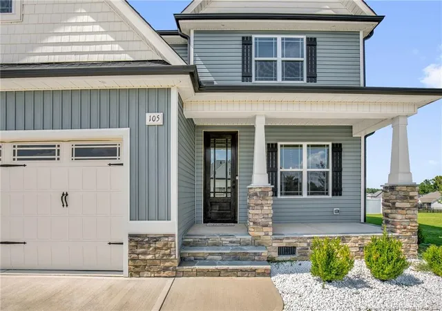 Photo 2 of Single family home for sale at 105 Hampshire Cts, Four Oaks, NC 27524 | MLS# 768552 | Listing updated on 2026-09-20