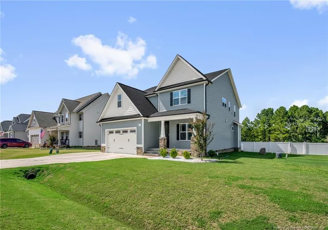Photo 3 of Single family home for sale at 105 Hampshire Cts, Four Oaks, NC 27524 | MLS# 768552 | Listing updated on 2026-09-20