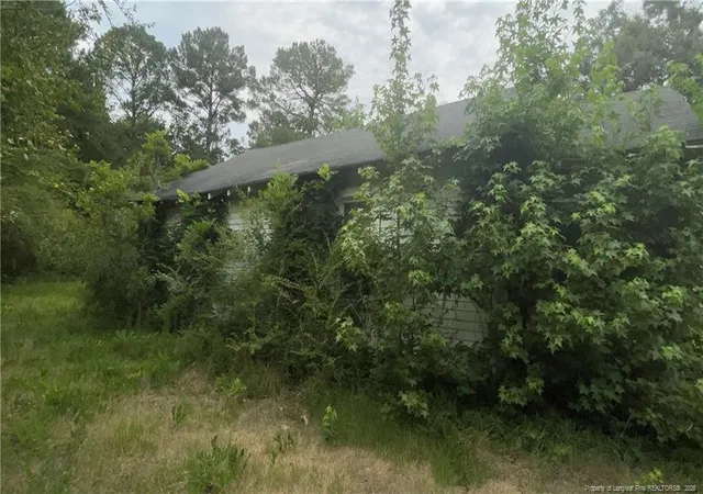 Photo 3 of Single family home for sale at 5041 Sanderosa Rd, Fayetteville, NC 28312 | MLS# 768580 | Listing updated on 2026-09-10