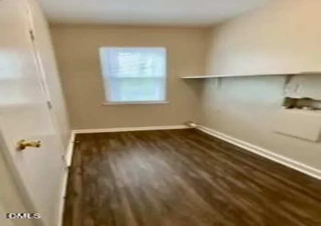 Listing Photo 2 - Condo for sale in building located at 133 Rainbow Ct, Cary, NC 27511