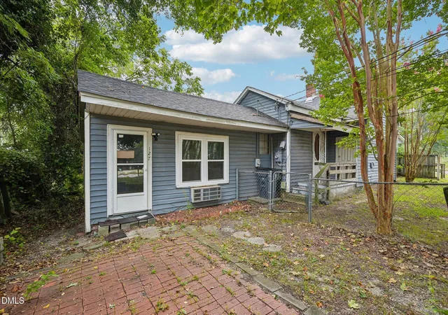 Photo 33 of Single family home for sale at 818 Dorsey Ave, Henderson, NC 27536 | MLS# 10189675 | Listing updated on 2026-09-02