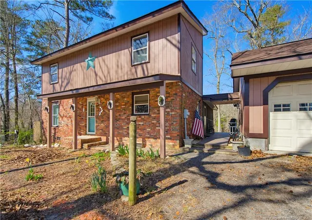 Photo 3 of Single family home for sale at 208 Kyra Ln, Maxton, NC 28364 | MLS# 767802 | Listing updated on 2026-08-31