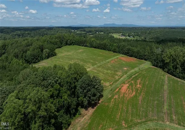 Photo 4 of House for sale at 5701 US 220, Stokesdale, NC 27357 | MLS# 10189708 | Listing updated on 2026-08-31