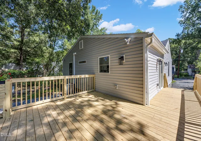 Photo 3 of Single family home for sale at 2509 Stephenson St, Durham, NC 27704 | MLS# 10189721 | Listing updated on 2026-08-31