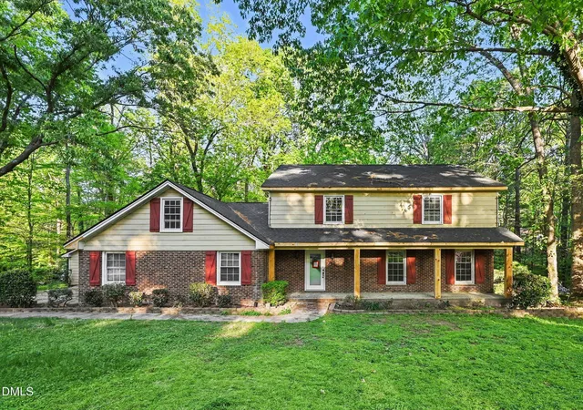 Photo 1 of Single family home for sale at 8700 Cliff Top Ct, Raleigh, NC 27613 | MLS# 10189726 | Listing updated on 2026-08-31