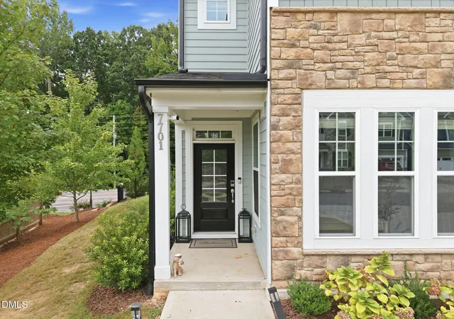 Photo 4 of Single family home for sale at 7701 Litcham Dr, Raleigh, NC 27615 | MLS# 10189775 | Listing updated on 2026-09-15