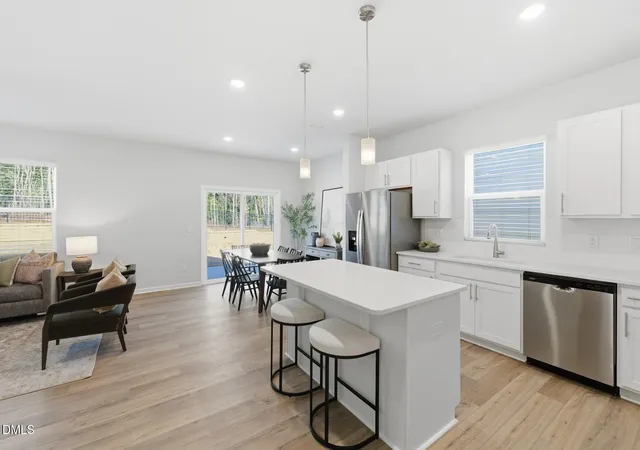 Photo 3 of Single family home for sale at 550 Brickview Ct, Sanford, NC 27330 | MLS# 10189768 | Listing updated on 2026-08-31