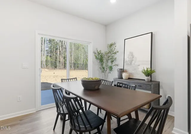 Photo 4 of Single family home for sale at 550 Brickview Ct, Sanford, NC 27330 | MLS# 10189768 | Listing updated on 2026-08-31
