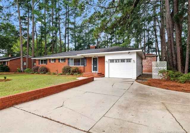 Photo 3 of Single family home for sale at 906 Emeline Ave, Fayetteville, NC 28303 | MLS# 768526 | Listing updated on 2026-08-31