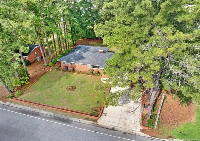 Photo 4 of Single family home for sale at 906 Emeline Ave, Fayetteville, NC 28303 | MLS# 768526 | Listing updated on 2026-08-31