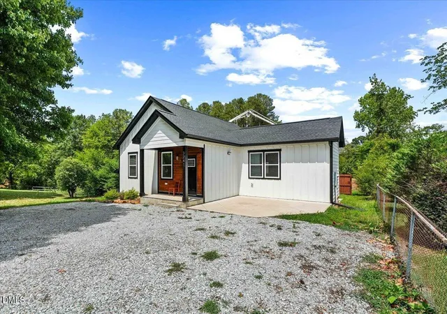 Listing Photo 3 - Condo for sale in building located at 3241 Rowena Ave, Durham, NC 27703