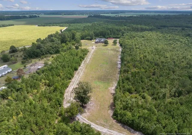 Photo 2 of Single family home for sale at 6377 Tabor Church Rd, Fayetteville, NC 28312 | MLS# 768581 | Listing updated on 2026-08-31