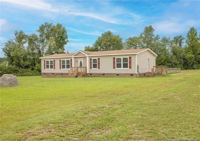Photo 2 of Manufactured home for sale at 1039 Edgewater Dr, Raeford, NC 28376 | MLS# 768644 | Listing updated on 2026-08-31