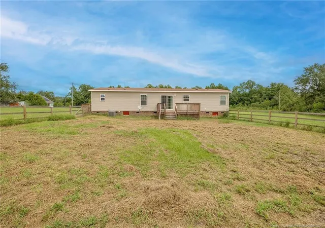 Photo 5 of Manufactured home for sale at 1039 Edgewater Dr, Raeford, NC 28376 | MLS# 768644 | Listing updated on 2026-08-31