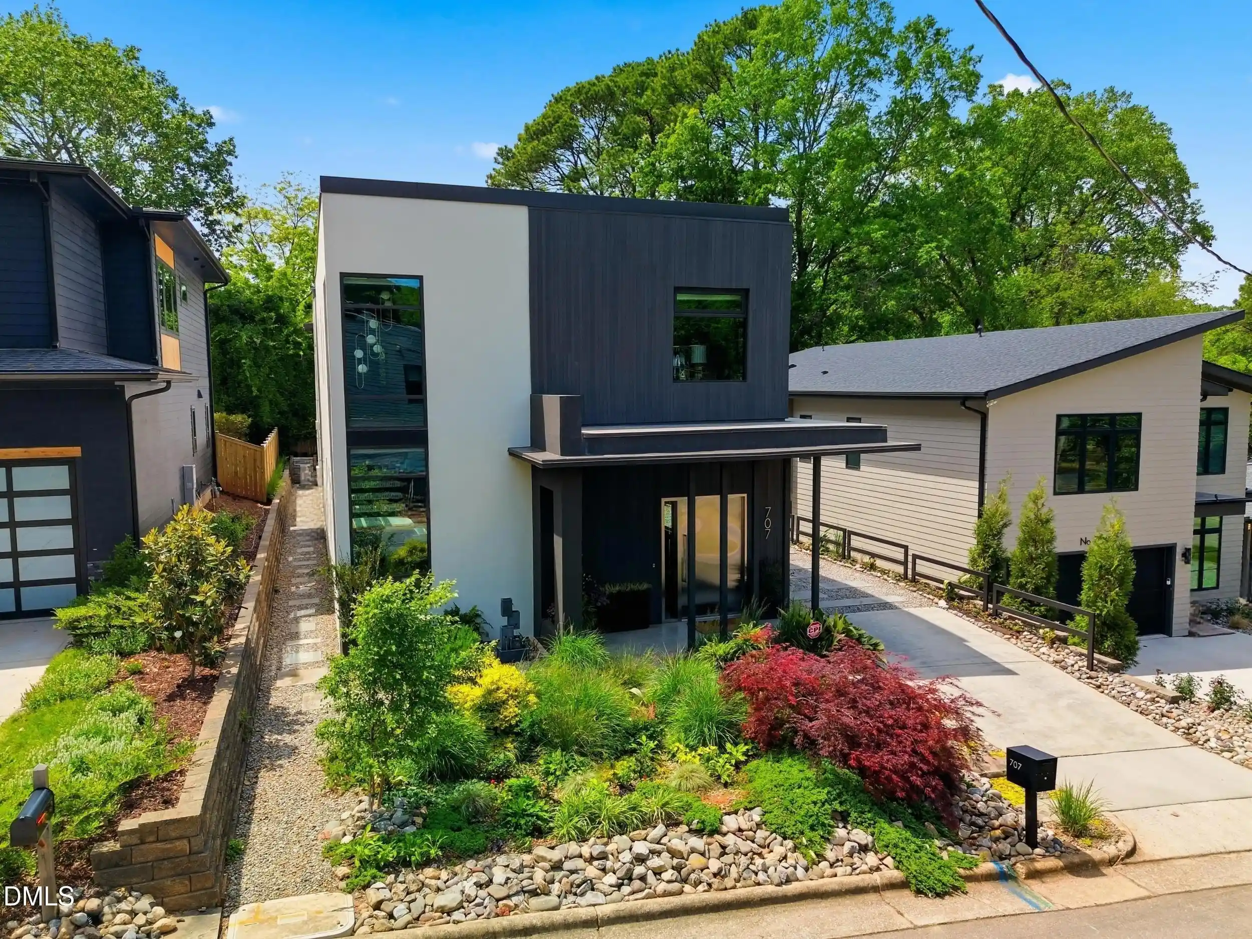 Photo 1 of Single family home for sale at 707 Chamberlain St, Raleigh, NC 27607 | MLS# 10198371 | Listing updated on 2026-10-30