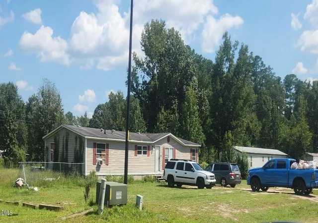 Photo 1 of Manufactured home for sale at 4233 Riverpoint Dr, Fayetteville, NC 28306 | MLS# 10198475 | Listing updated on 2026-10-27